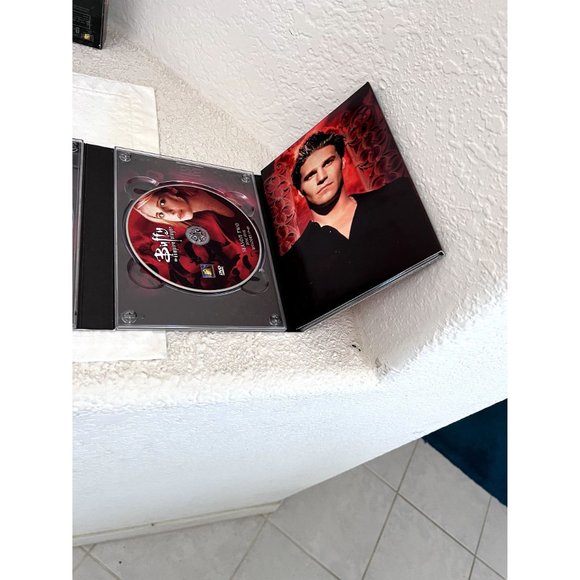 Buffy the Vampire Slayer - The Complete 1st, 2nd, 4th, and 5th Season (DVD) Sets - Picture 5 of 12